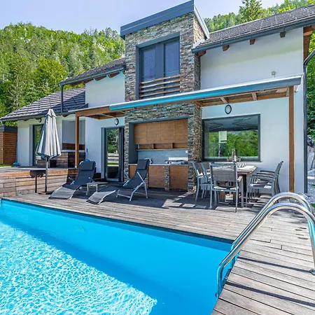 Pool Katja Kranjska Gora - Happy *